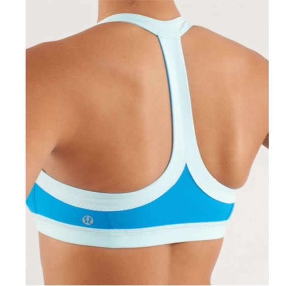 RARE LULULEMON Run: Sprint Bra Beach Blanket
Blue Aquamarine - Picture 3 of 14